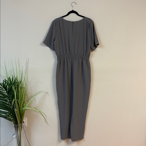 Belle Vere Elegant Gray Jumpsuit size M - Picture 2 of 5